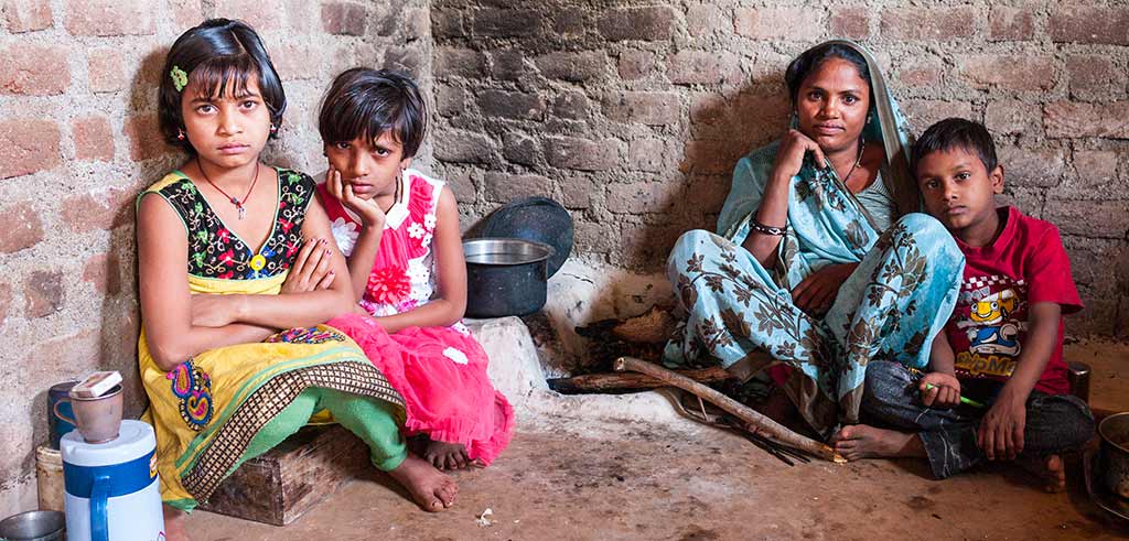 Spendenaktion Incredible India Pallottiner Familie Armut