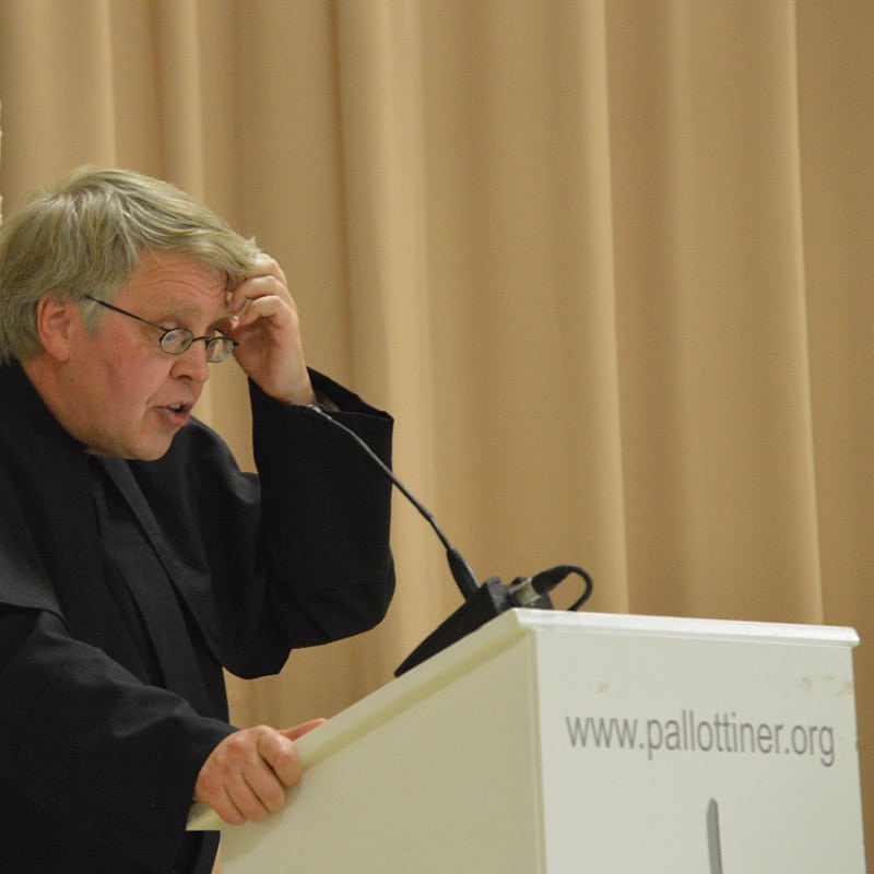 Prof. Pater Paul Rheinbay bei seinem Festvortrag