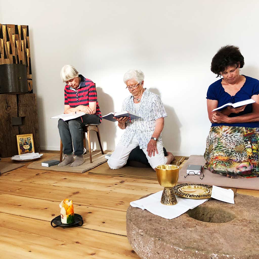 Altar-Mühlrad im Gebets- und Meditationsraum