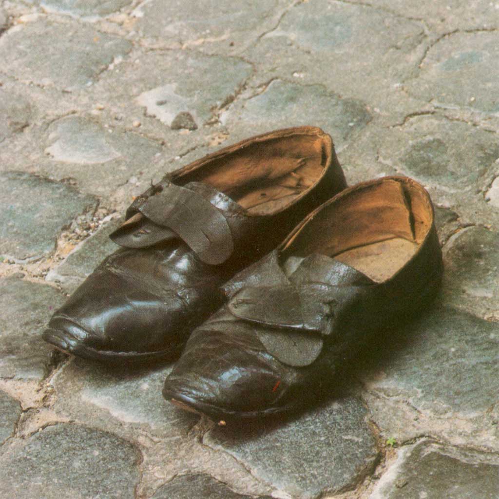 Vinzenz Pallottis Schuhe - er war stets auf der Straße unterwegs