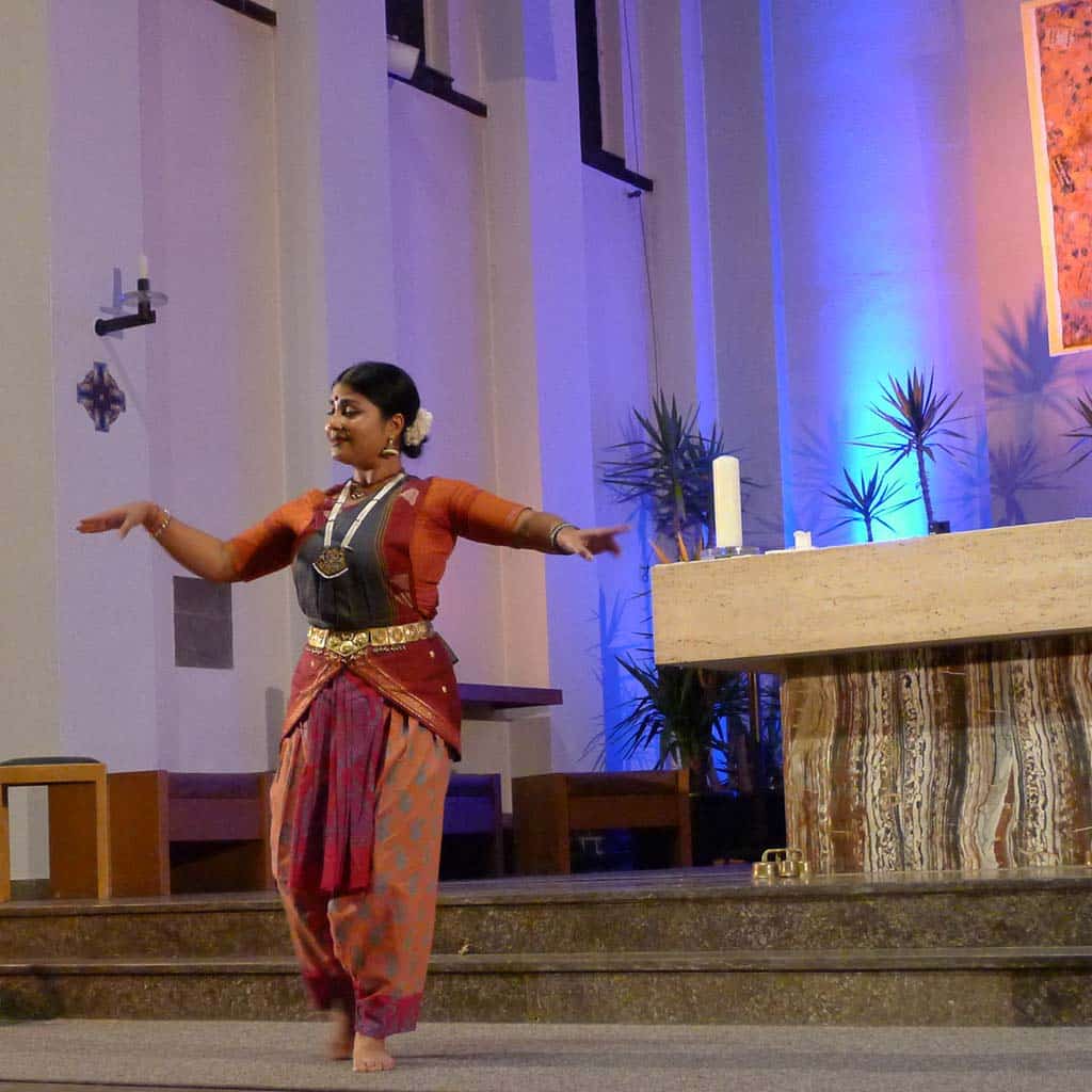 Einen wunderbaren Tanz zum Dank und zur Gottesehre zeigte Vinotha Thambipillai