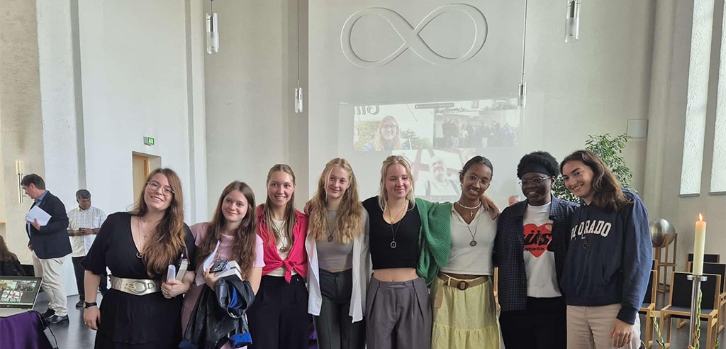 MaZ Aussendung 2025: Entsendet wurden Sarah, Kathi, Pia, Charlin, Justus, Franzi, Babsi, Conni, Espoir MaZ Ausreiseseminar und Aussendung 2025