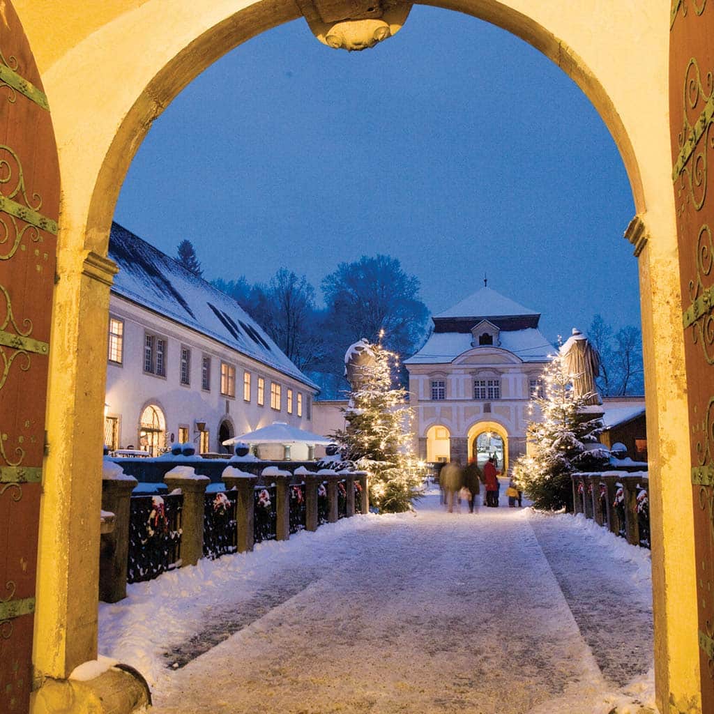 Himmlische Vorfreude: Der Zauber der Adventzeit in Österreichs Klöstern und Orden