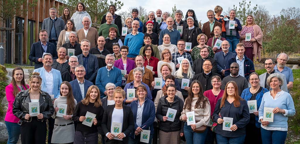 Die Pallottiner und 26 weitere Projekte erhalten die Laudato-si-Plakette des Bistums Augsburg Die Pallottiner erhalten die Laudato-si-Plakette des Bistums Augsburg