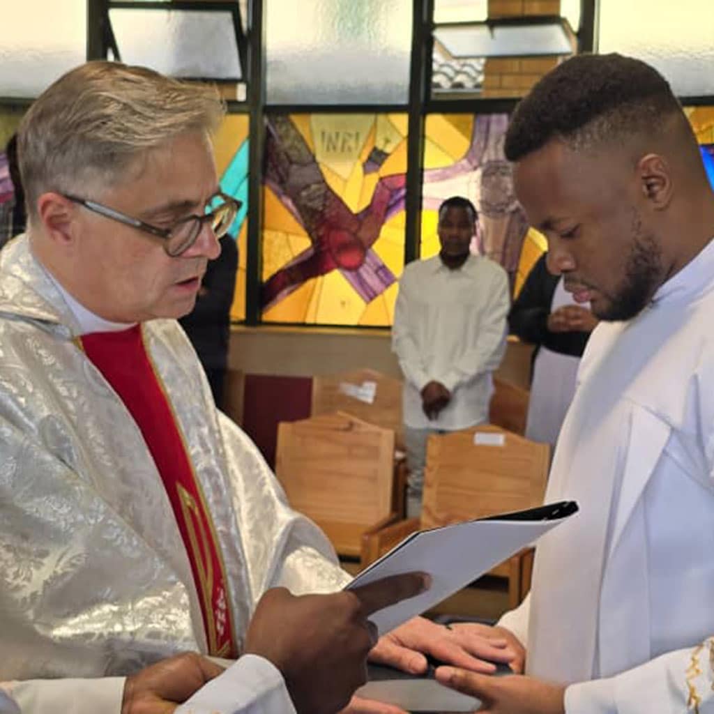 Professerneuerung in Merrivale Südafrika 2025