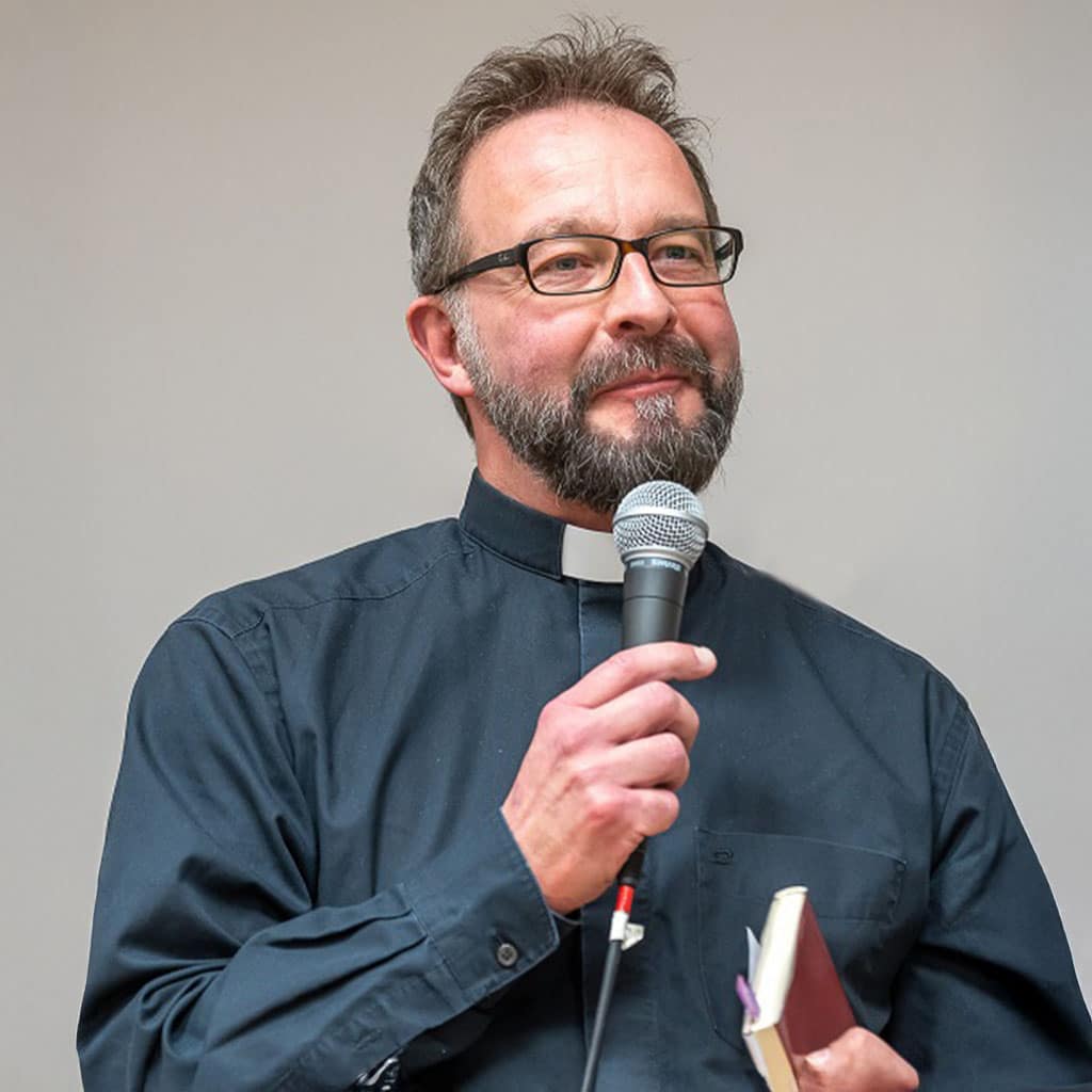 „Wenn man die Kirche aus dem Koma herausholen will, dann muss man reingehen.“ P. Edward Fröhling