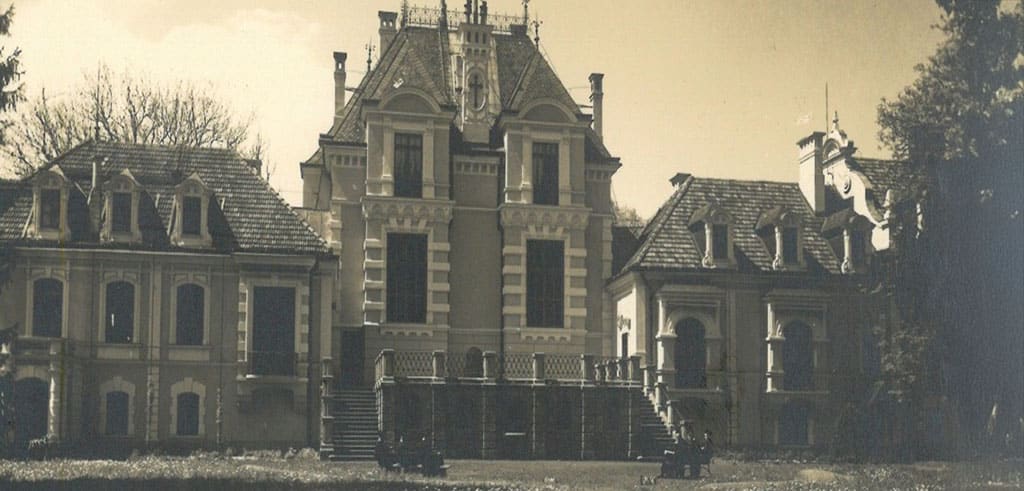 Das Johannes-Schloessl nach den Paschkoffschen Umbauten (ca. 1930) Das Johannes-Schloessl nach den Paschkoffschen Umbauten (ca. 1930)