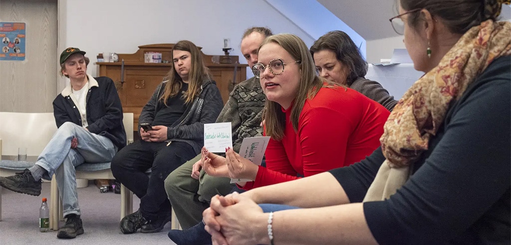 Vor der Landtagswahl: „Wir müssen reden“ – Jugendliche diskutieren in Haus Wasserburg über ihre Zukunft