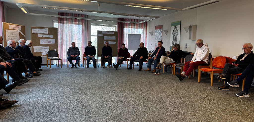 Große Runde beim Josefstreffen der Pallottiner auf Schloss Hersberg