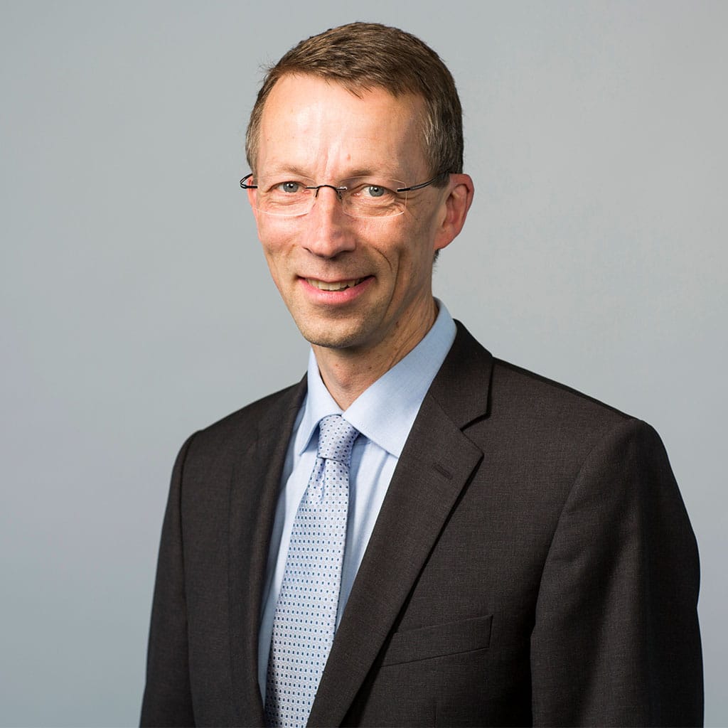 Prof. Dr. Matthias Kopp Prof. Dr. Matthias Kopp ist Honorarprofessor an der Vinzenz Pallotti University in Vallendar am Rhein