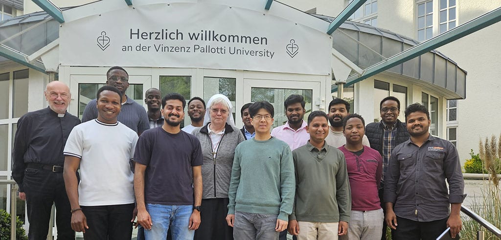 Gruppenbild vom Reflexionstag der Ausbildungskommunität der Pallottiner in Vallendar