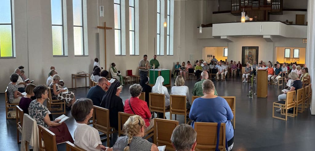 Gottesdienst bei der Vollversammlung der pallottinischen Unio 2026 in der Pallotti-Kirche beim Provinzialat der Pallottiner im bayerischen Friedberg Gottesdienst bei der Vollversammlung der pallottinischen Unio 2026 in der Pallotti-Kirche beim Provinzialat der Pallottiner im bayerischen Friedberg