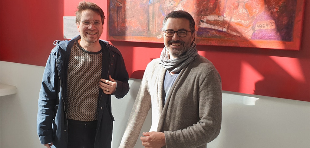 Boris Weber (links) arbeitet im Auftrag von HALTUNG heute an einem zweiten, brandneuen Solotheaterstück – wieder mit Bruno Lehan (rechts) als Darsteller Foto: Boris Weber (links) arbeitet im Auftrag von HALTUNG heute an einem zweiten, brandneuen Solotheaterstück – wieder mit Bruno Lehan (rechts) als Darsteller