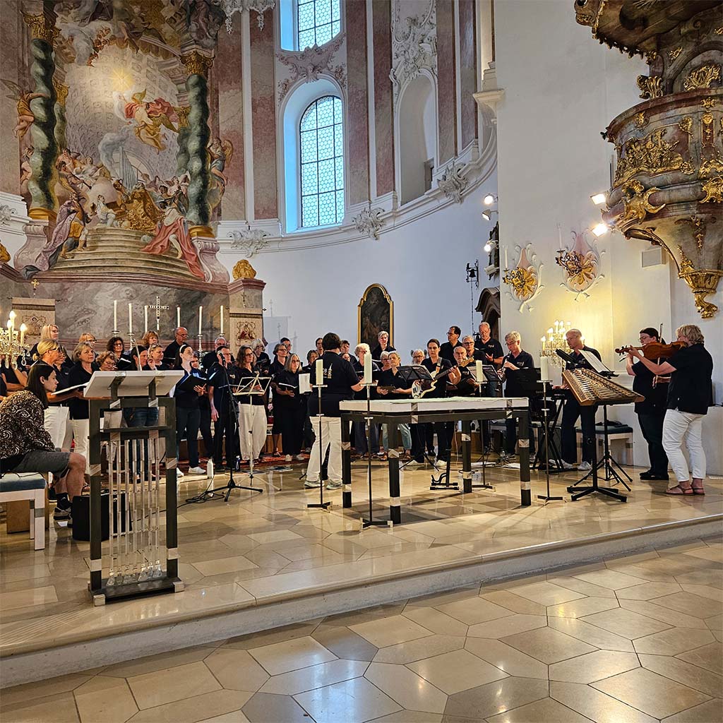 Jakobsingers Friedberg mit instrumentaler Begleitung durch die Jakobplayers in der Wallfahrtskirche Herrgottsruh Jakobsingers Friedberg mit instrumentaler Begleitung durch die Jakobplayers in der Wallfahrtskirche Herrgottsruh.
